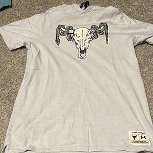 Under Armour hoodie t shirt